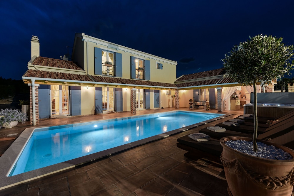 Villa Mek Zadarvillas view 4