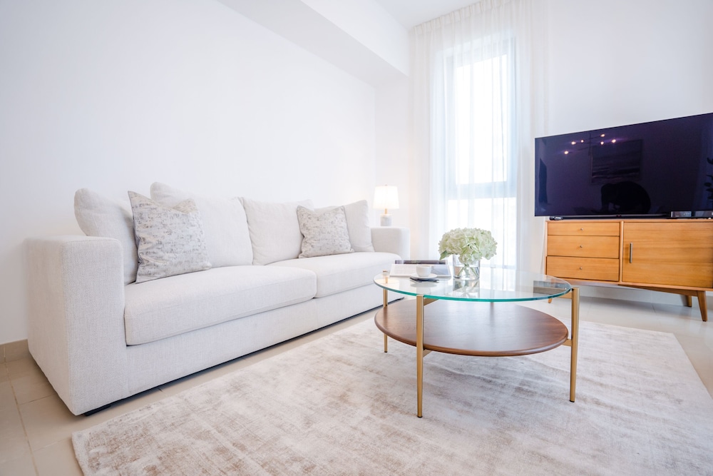 Nasma Luxury Stays - Standpoint Tower A