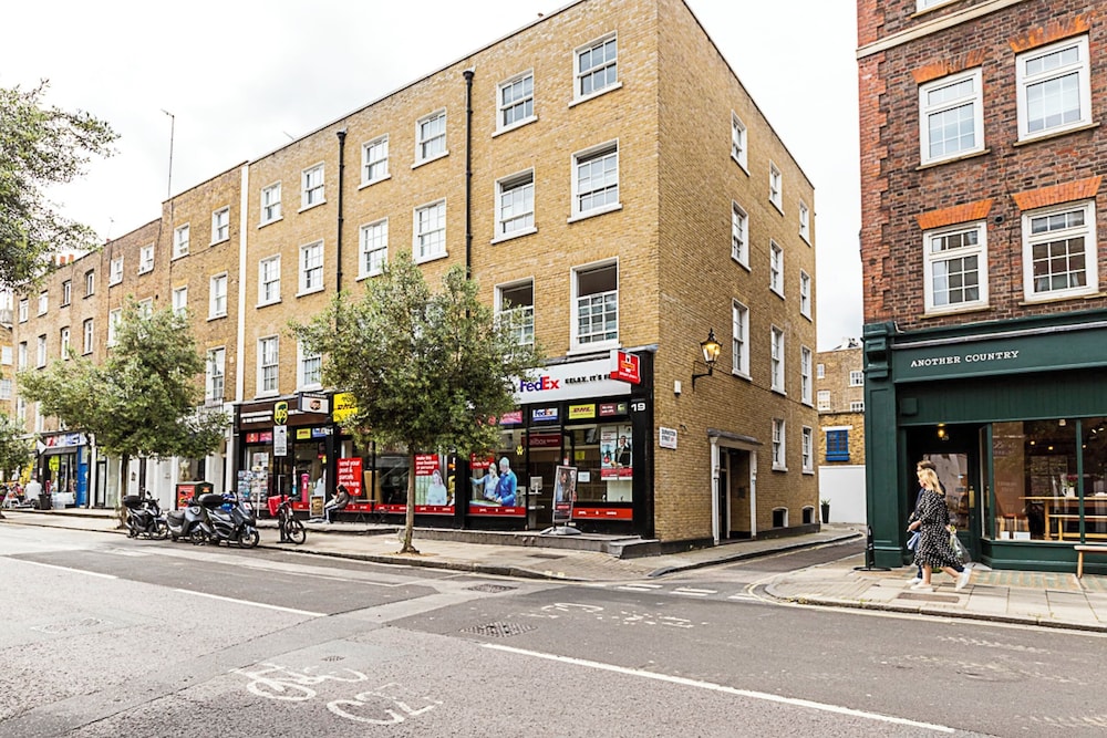 Elegant and Cosy Family Apartment in Marylebone