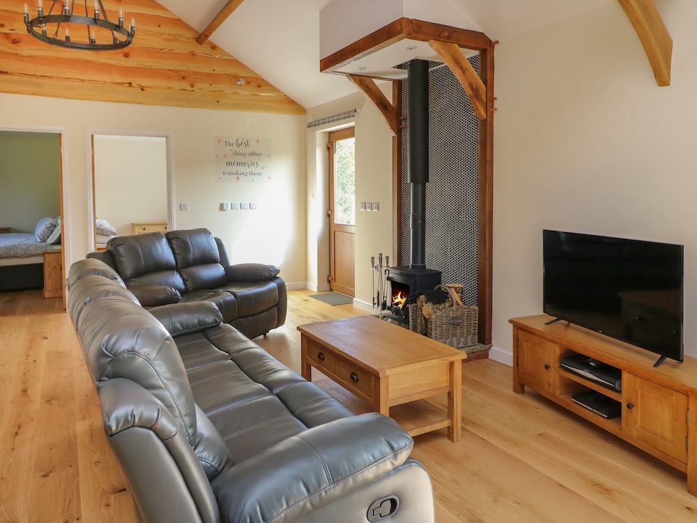 Ploony Hill Cabin