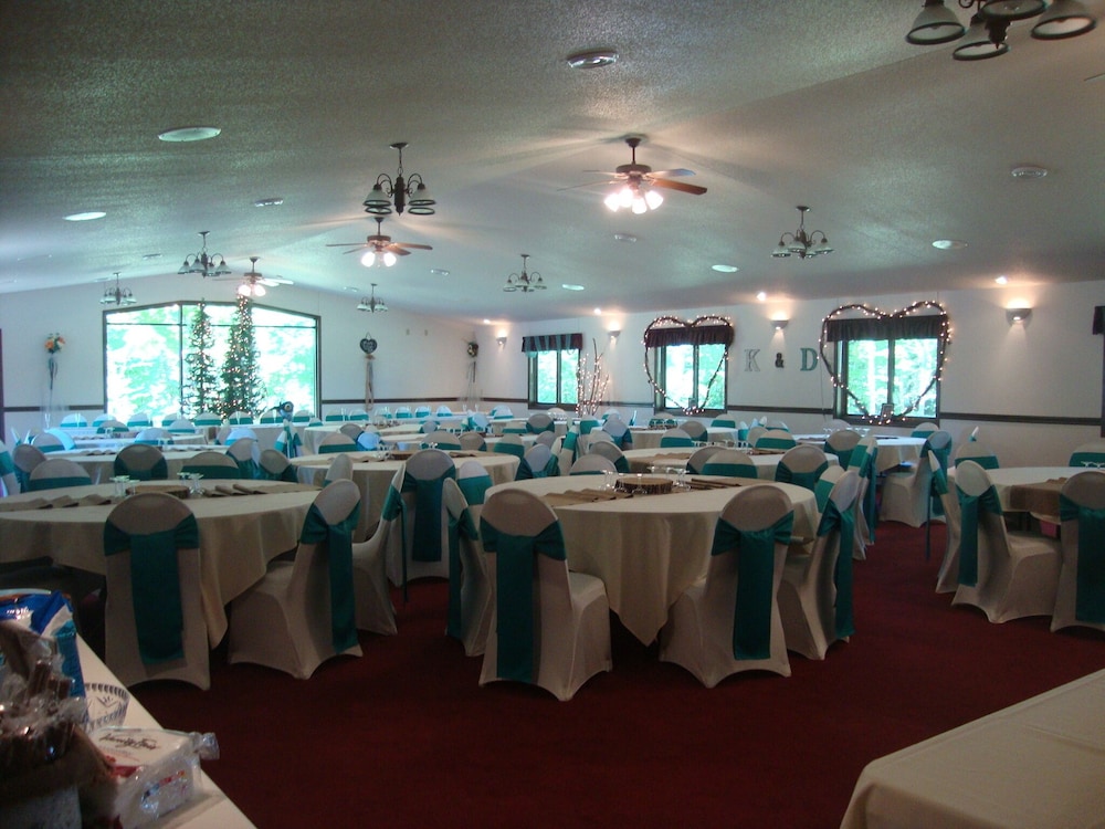 Horseshoe Bay Lodge
