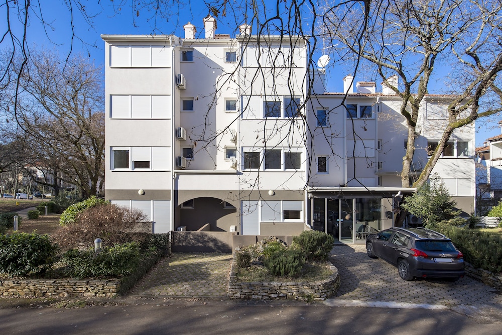 Apartment House Volta