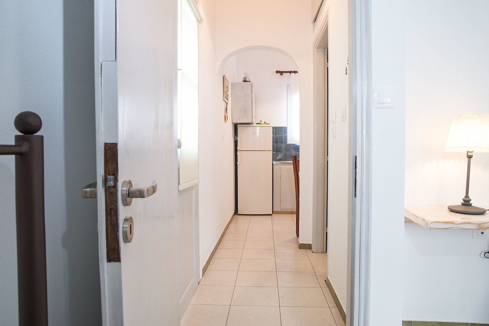 Irini Pension