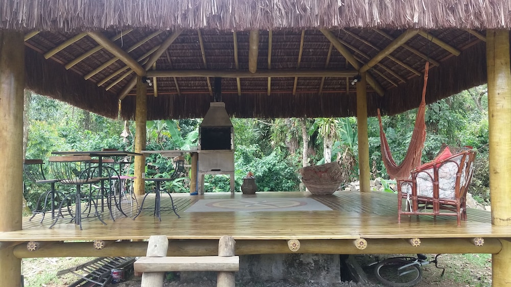 Bali Suites Itamambuca