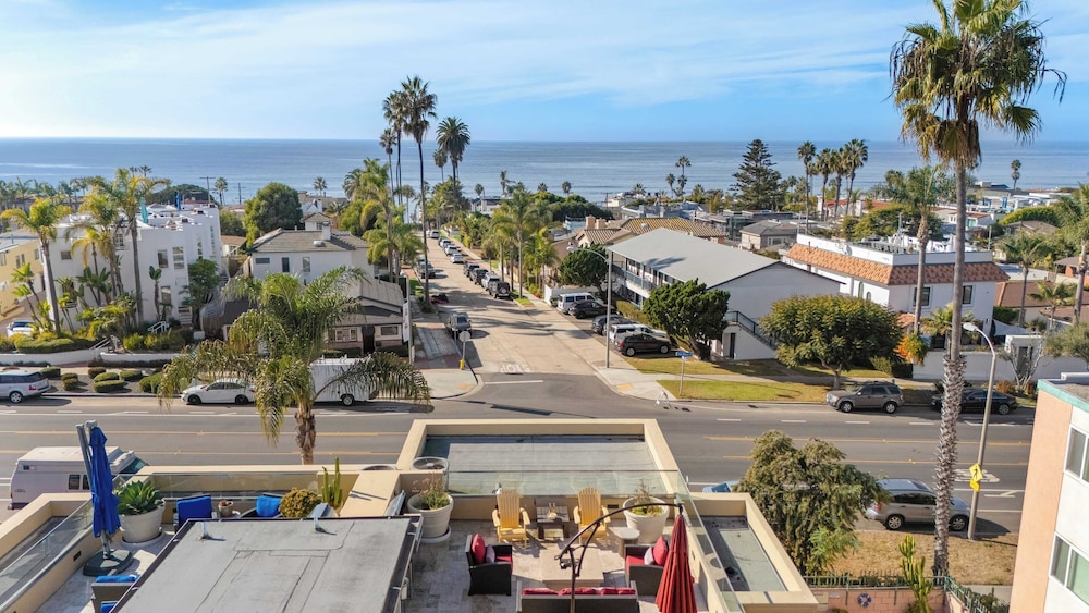 Windansea by Avantstay Private Rooftop Patio, 2 Blocks to Beach & Town