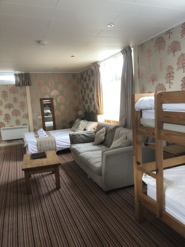 The Dog and Partridge Country Inn