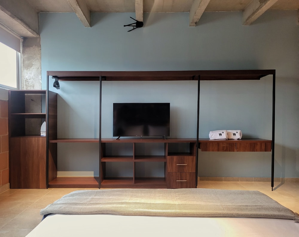 The Hub by Wynwood House
