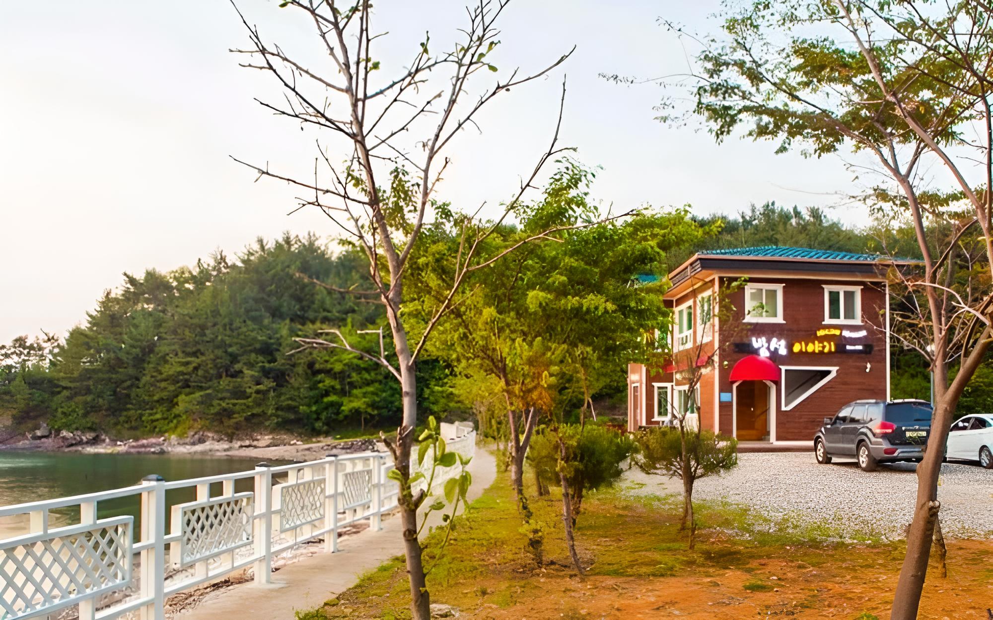 Namhae Bamsum Story Pension view 5