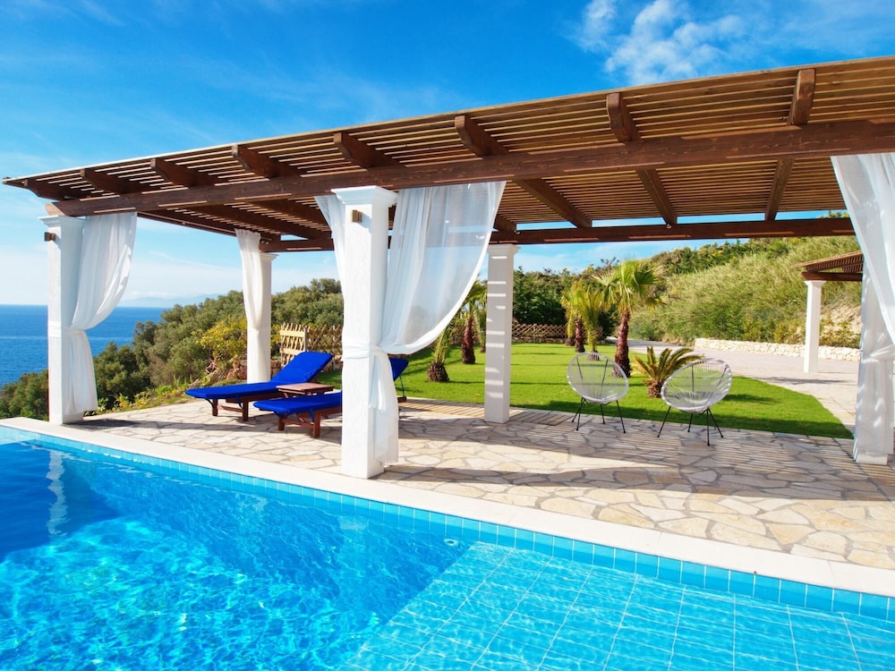 Villa Roberta in Spartia view 4