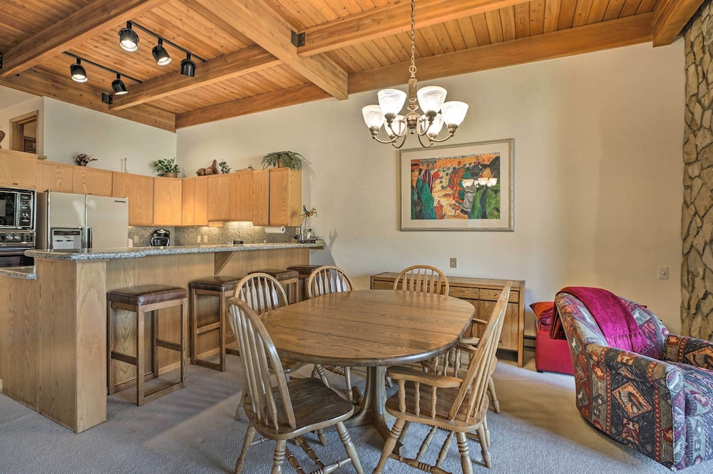 Slopeside Snowmass Townhome w/ Mountain Views! view 3
