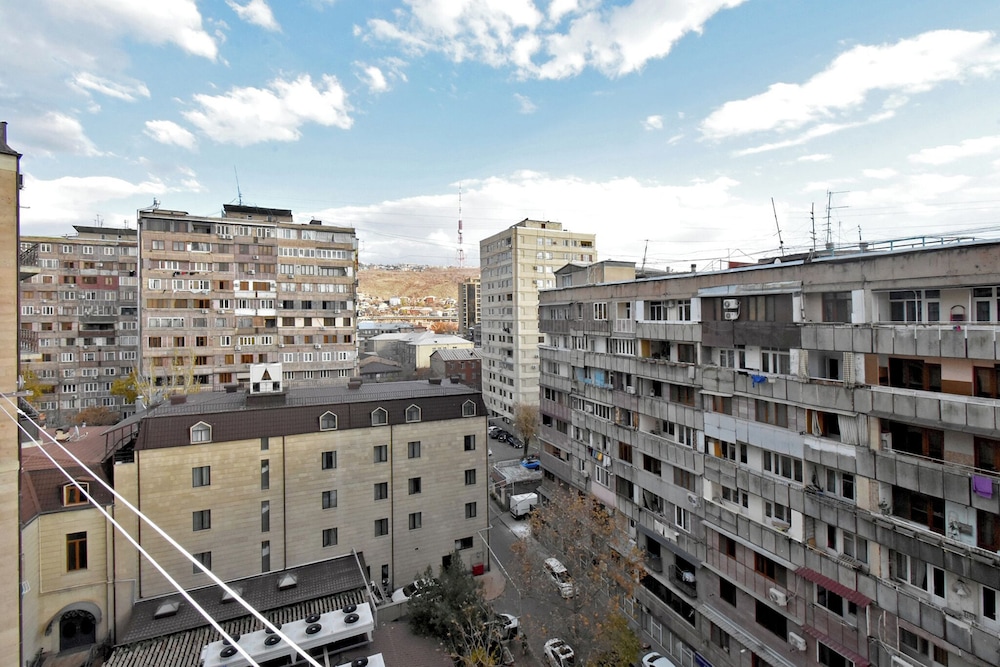 Apartment on Kajaznuni street