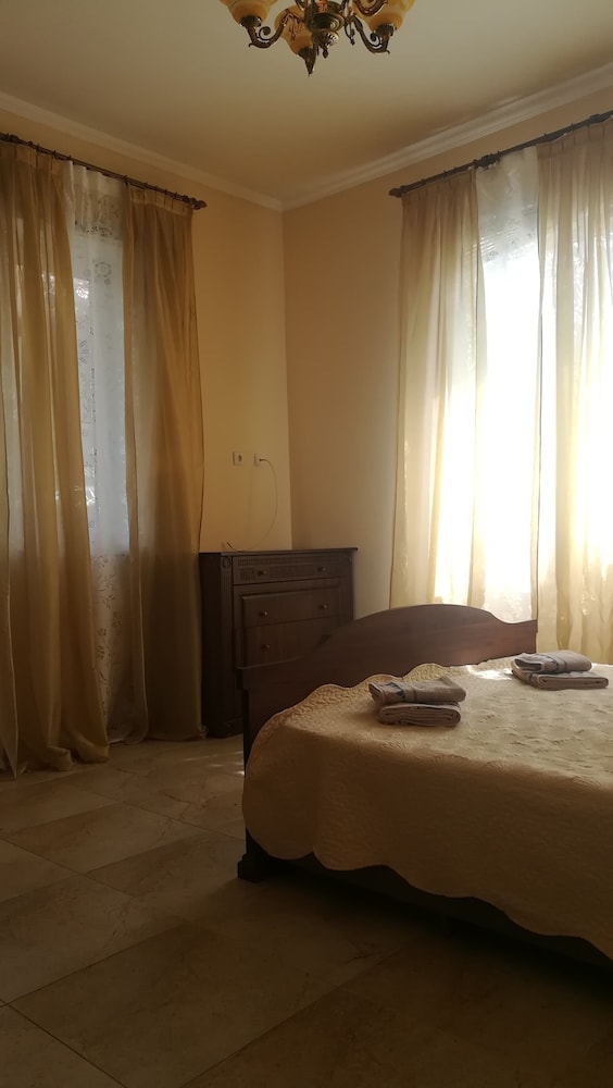 FreeDOM Guesthouse view 3