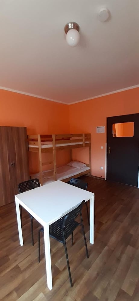 2-Rent Group Hostel Apartments EVE74