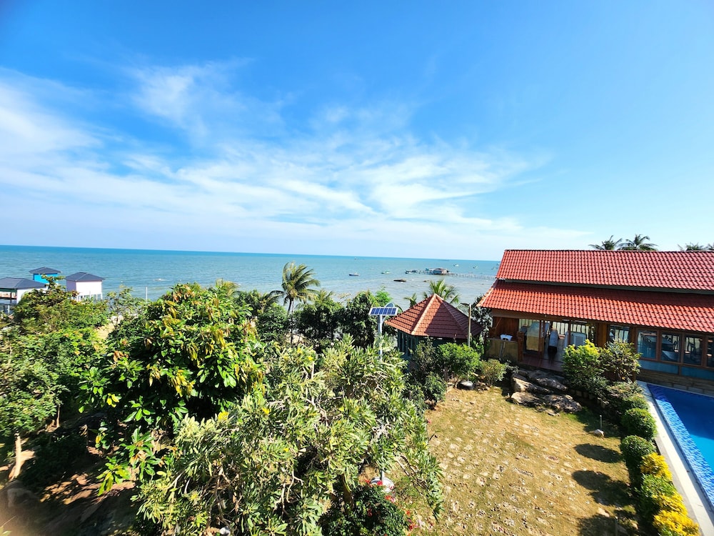 Sunny Shore Resort