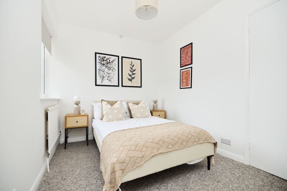 The Oxford Garden House - Spacious 5-bed Oxford Home With Garden & Balcony