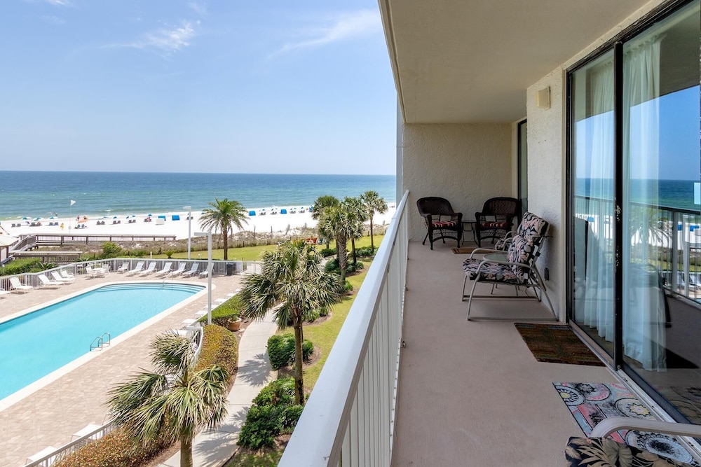 Seaside Beach & Racquet 4412