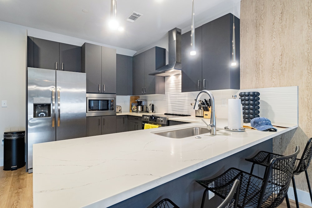 The Odyssey Apartments – by AvantStay Designer Stay in Midtown