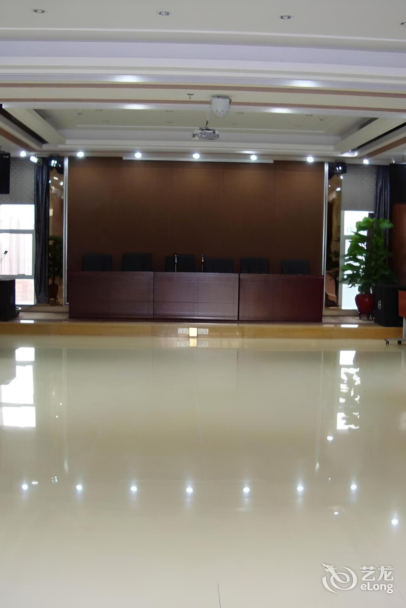 Huaweida Hotel