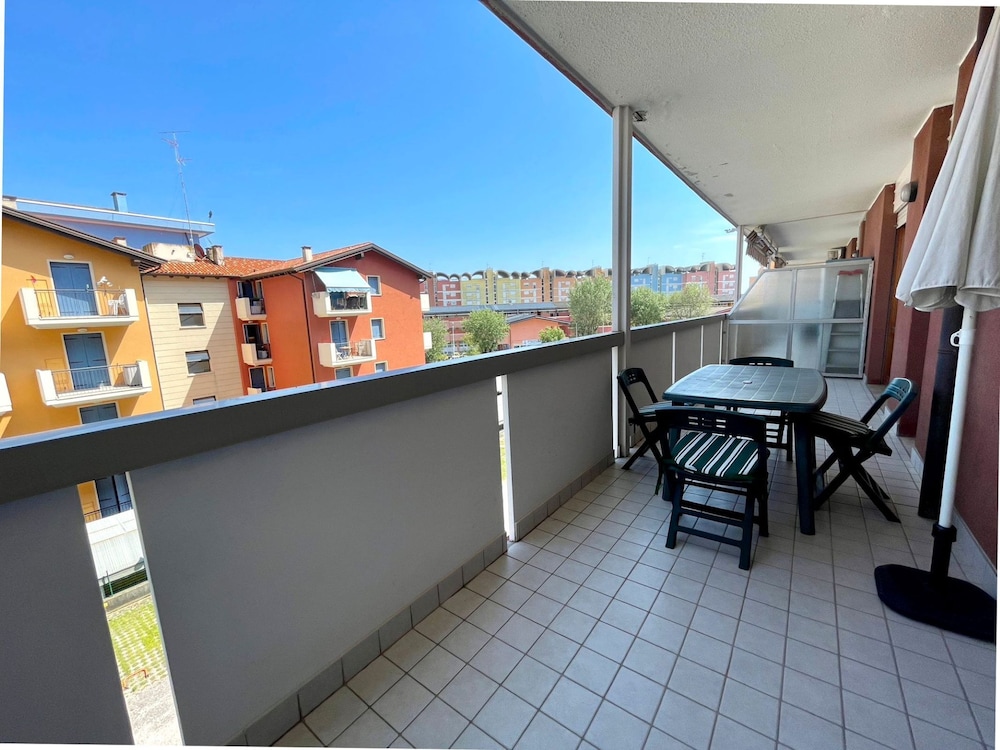 Welcoming Flat in Porto Santa Margherita