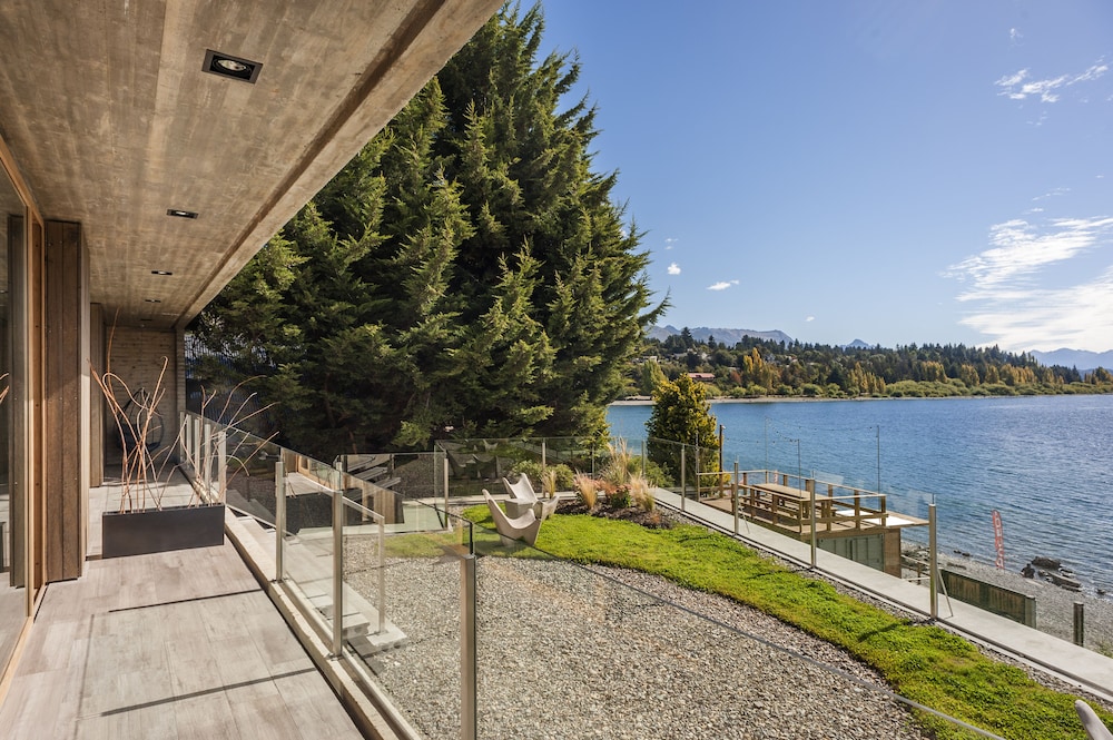 WaOne Lake Homes