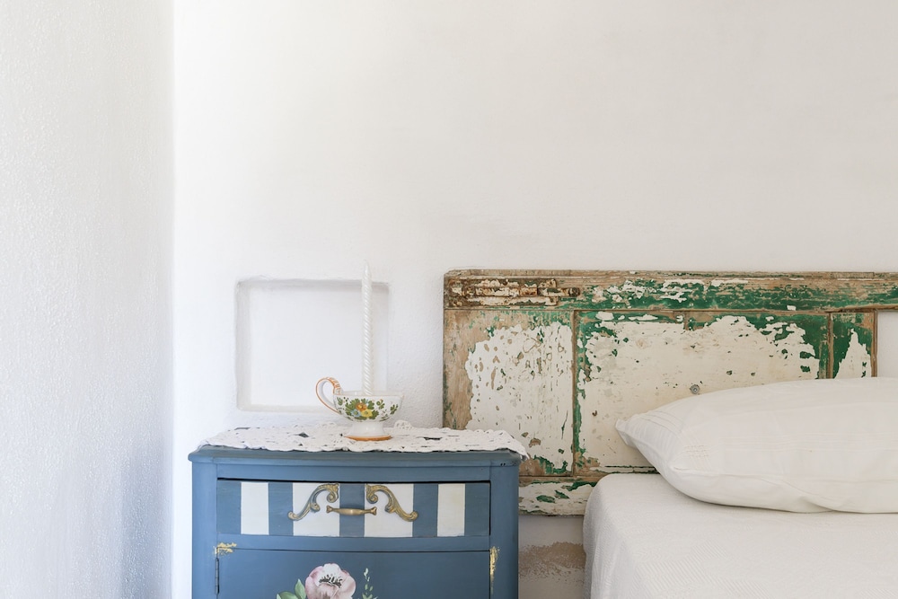 Trullo Mandorlo by Wonderful Italy