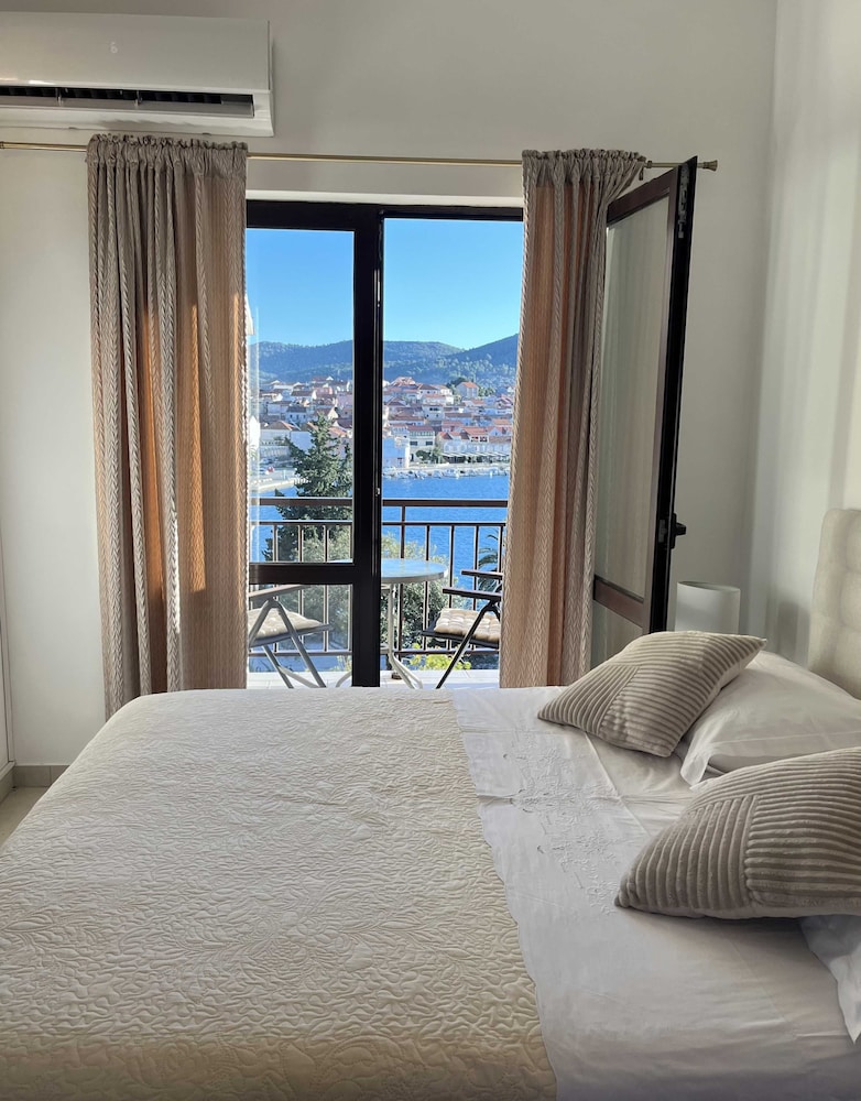 Apartment Josipa Vela Luka view 3