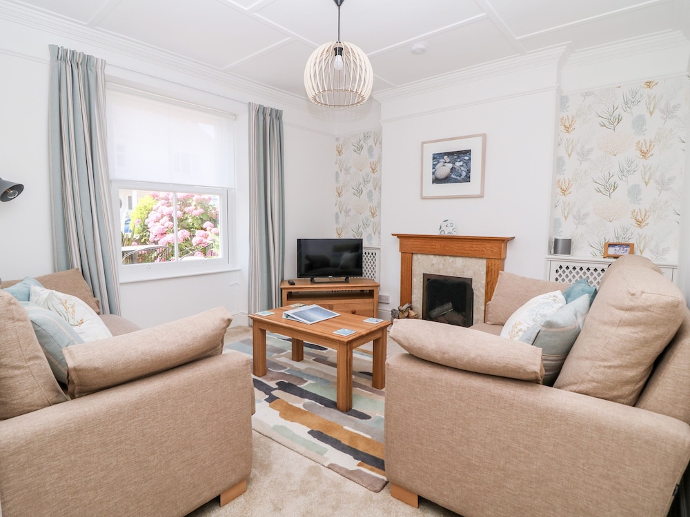 Mazey Cottage