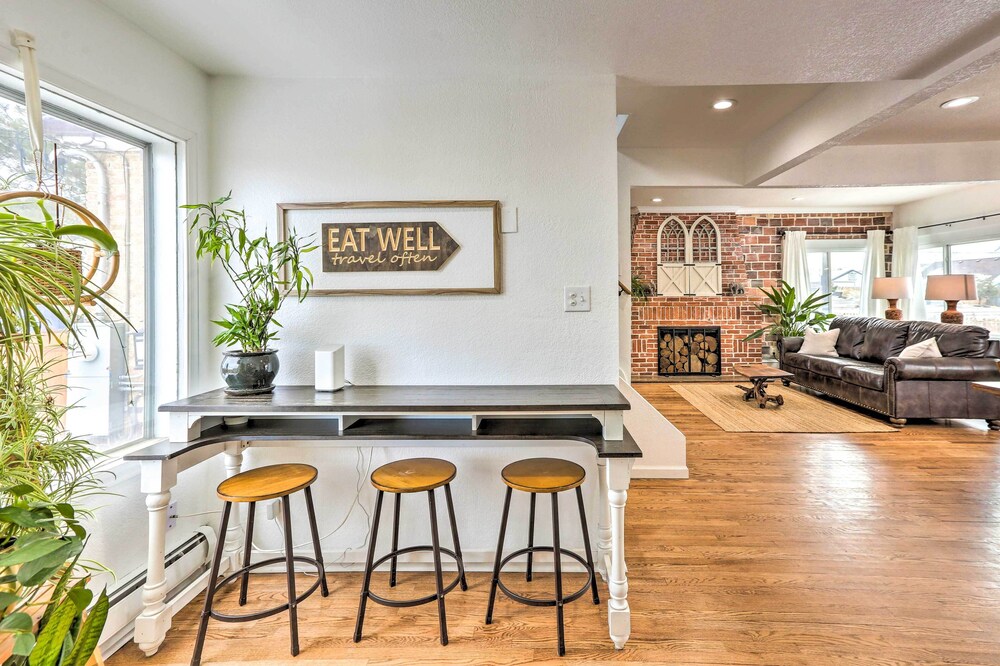 Denver Townhome: Great Distance to Downtown!