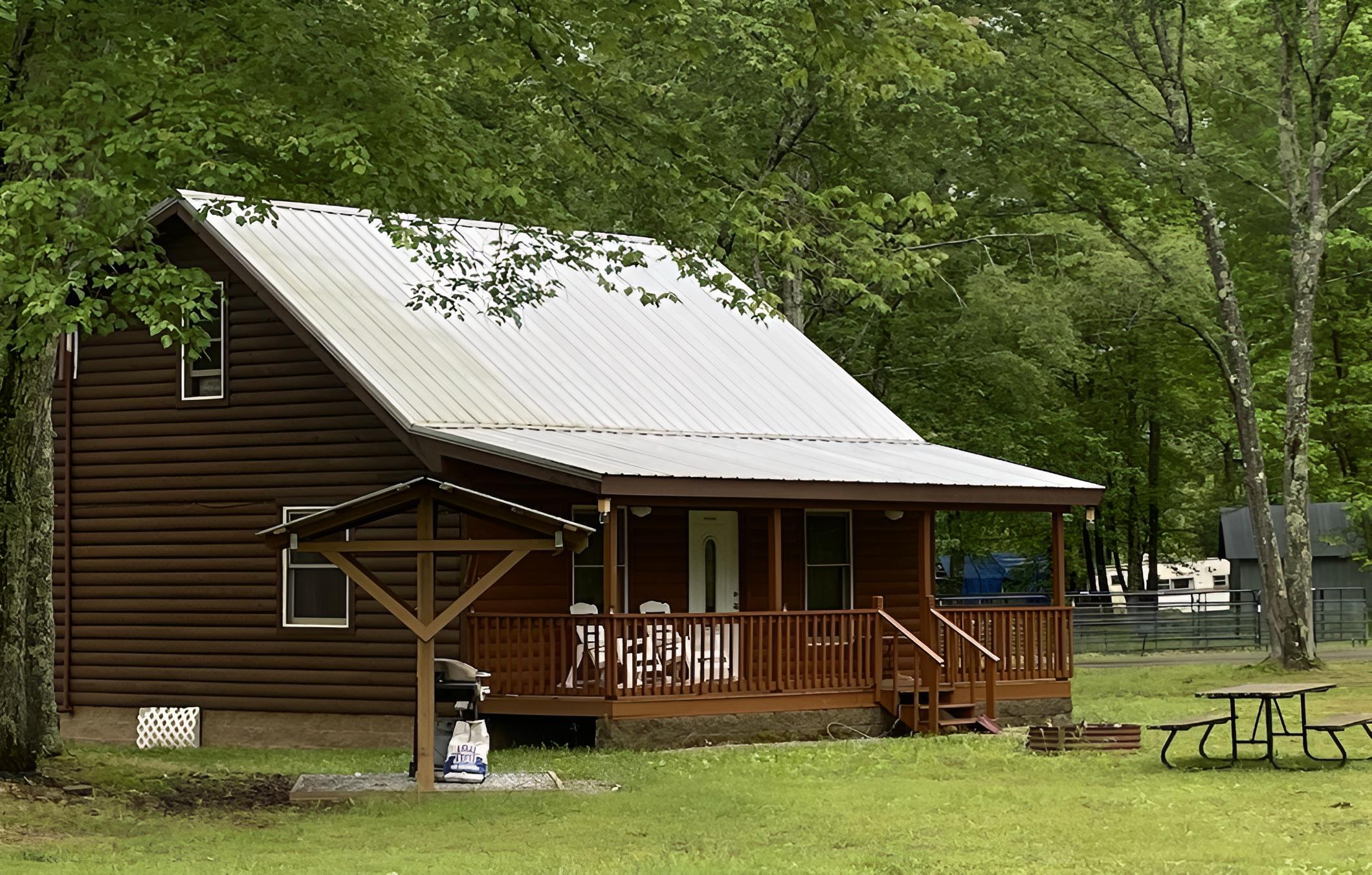 Little Tracks Cabins
