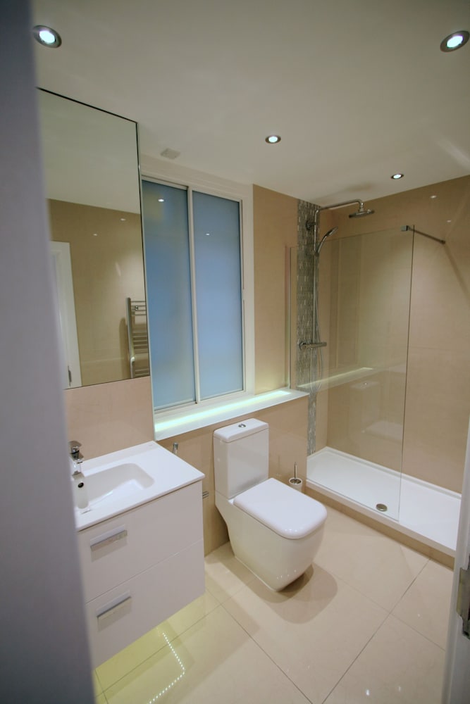 Nell Gwynn House Apartments