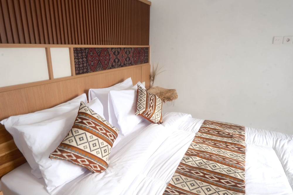 The Vici Batur Villa & Restaurant