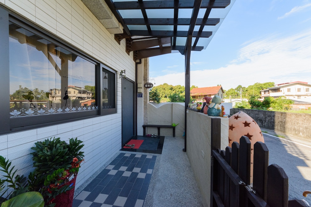 Puli Waltz Villa