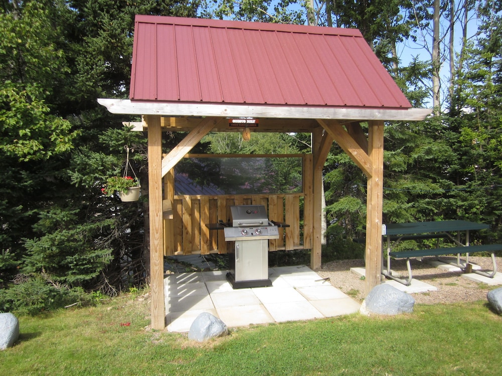 Skyline Cabins