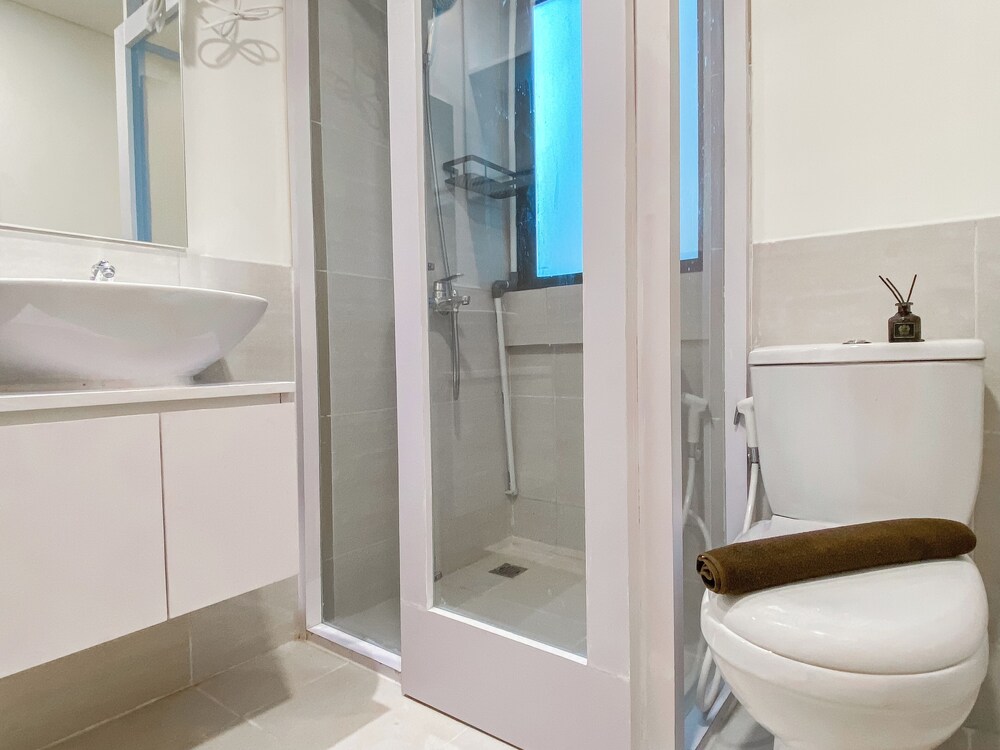 Homey And Good 2Br At Meikarta Apartment