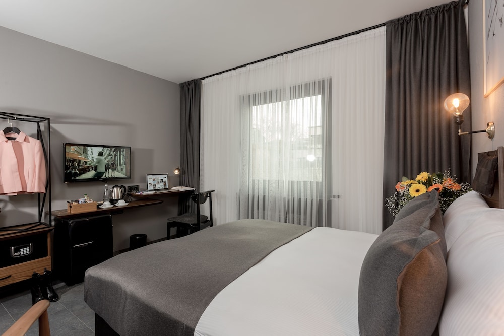 Hotel Cinnah - Image 25