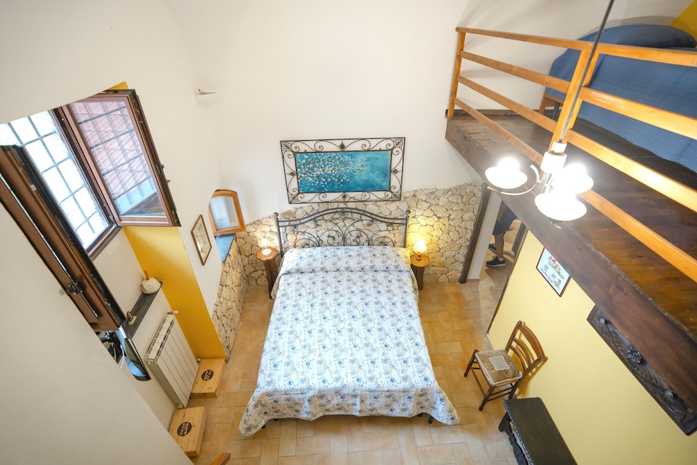 Tramonti Divini Amalfi Country House