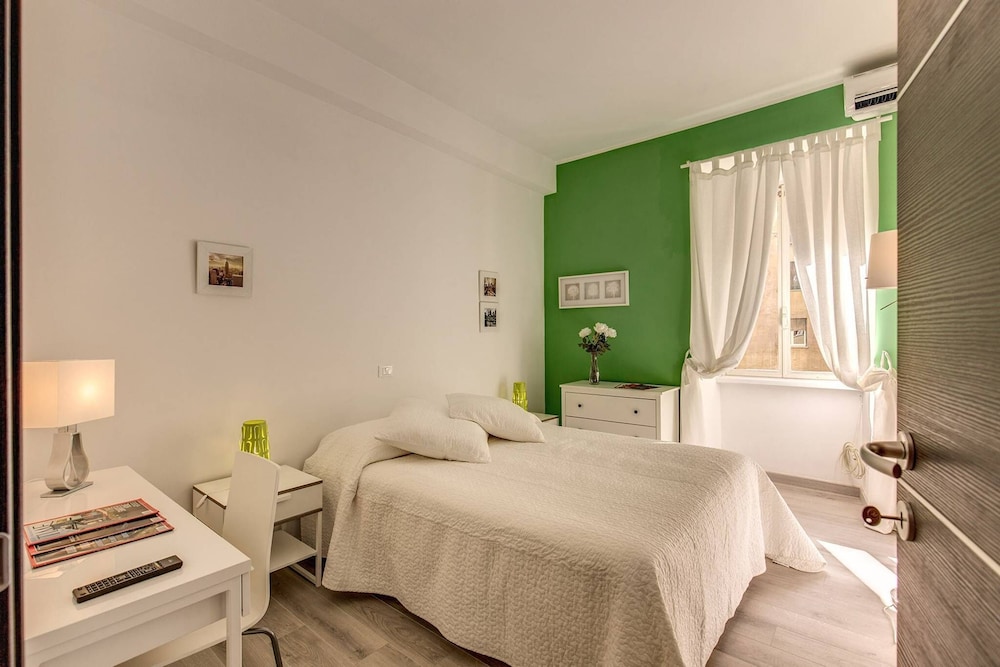 Ml Apartment - Caracalla 2