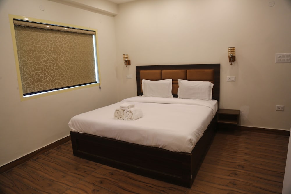 SVS RECREATIONAL HOTELS AND RESORTS