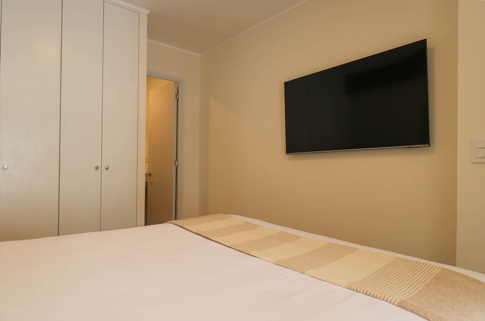 w Exceptional 2BR w Balcony in Barranco