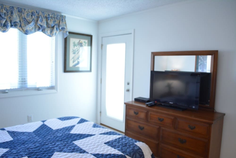 Beauty & The Beach-8B - 2 Br Home