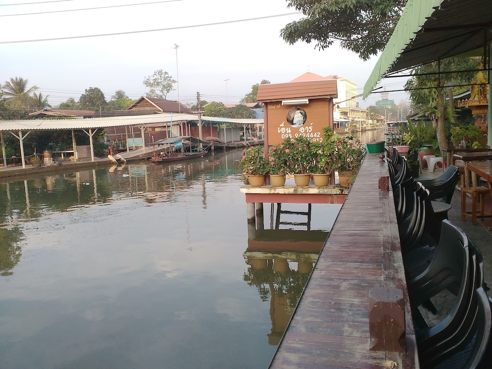 NR Homestay