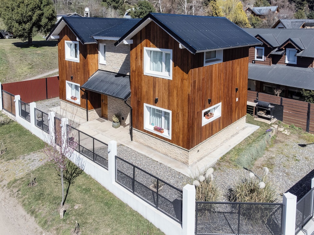Cozy Mountain Cabins 5 min from Downtown SMA-CM by Apartments Bariloche