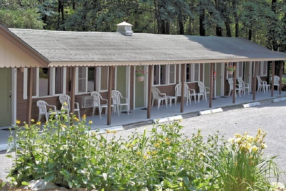 Hotel Green Haven Resort - Image 1