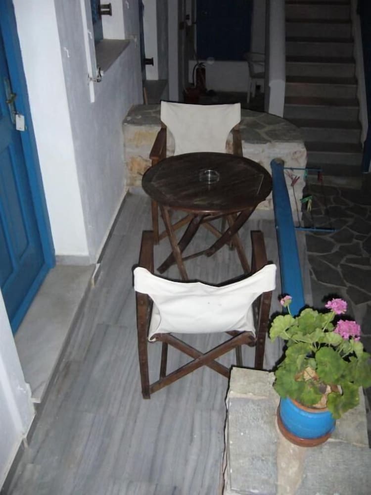 Ioanna Rooms