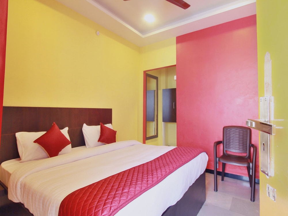 OYO 11333 MS Grand Inn