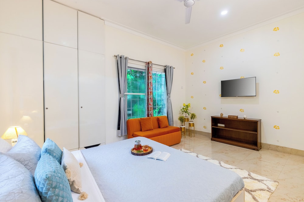 Alaya Stays 3 BHK with Pvt Pool-Daffodil