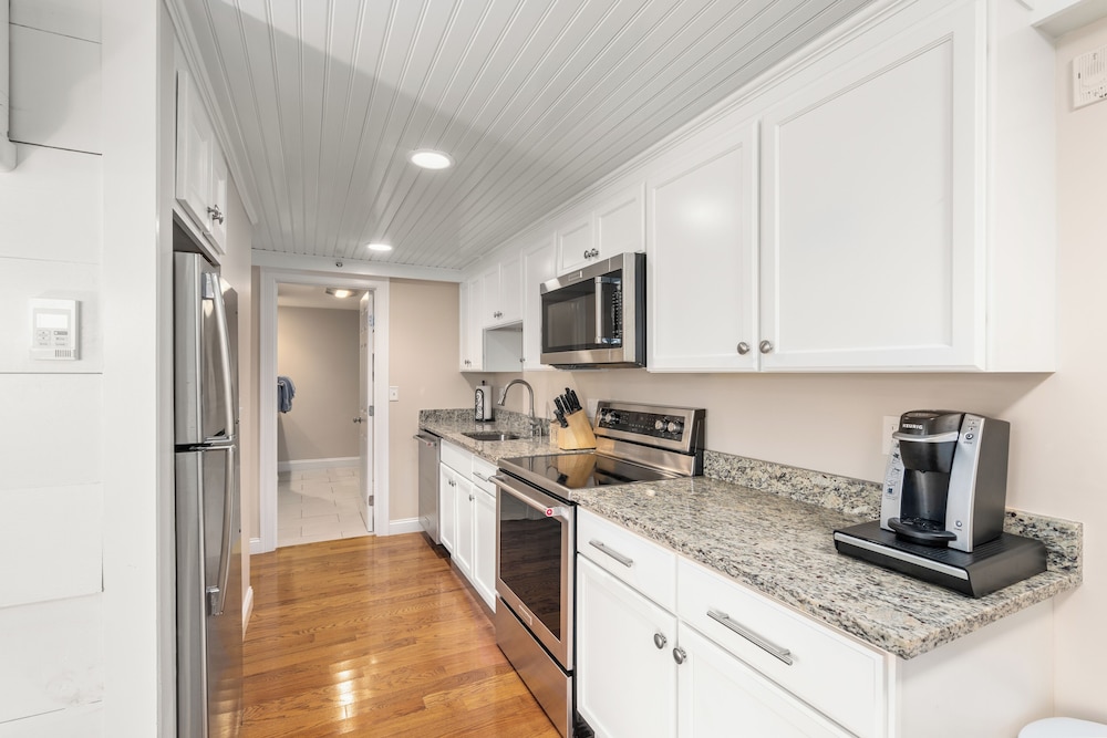 Guest House Suites