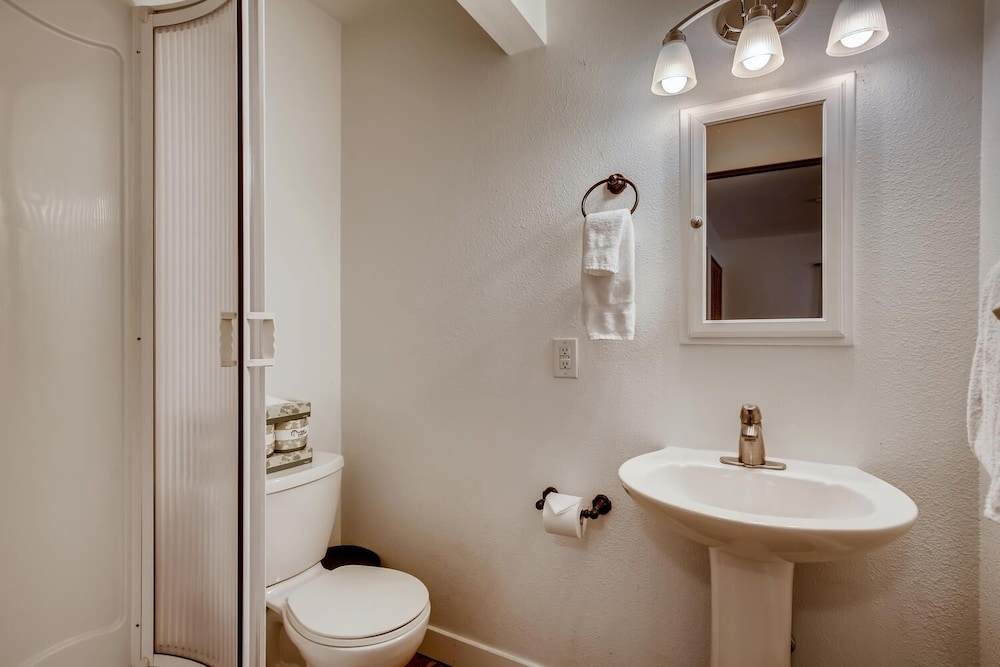Summit County Vacations - Mount Royal Condos 501 2 Bedroom Condo by RedAwning - Property Image 1
