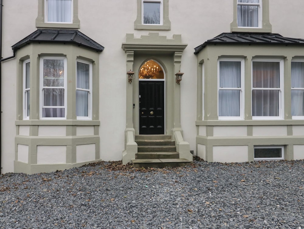 Beechgrove Manor