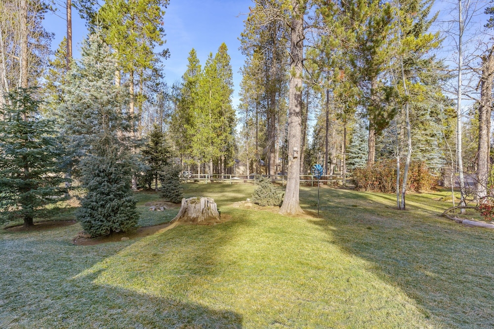 28 Big Leaf 3 Bedroom Home